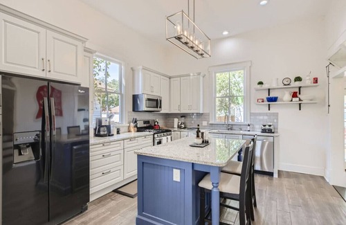 Government Hill House | Historic Victorian 2 Mins from the Pearl District