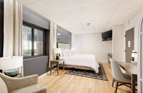 Glenwood Springs Hotel | Historic View, Hotel Maxwell Anderson, Coffee Maker, Great Location