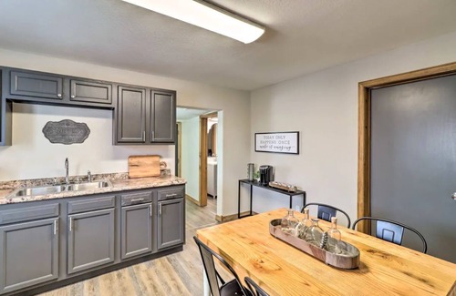 West Plains House | Historic West Plains Home: Walk to MSU + Dtwn