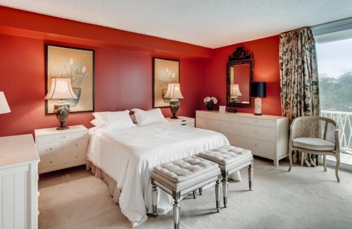 Palm Beach Apartment | Historical 2bd/2ba in Palm Beach Island | Best Location | Pool included