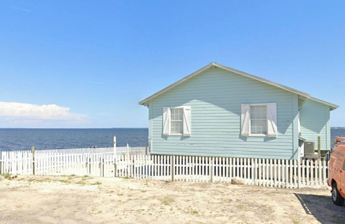 Fort Walton Beach - Destin Cottage | Historical converted tavern surrounded by water, fabulous views, private dock.
