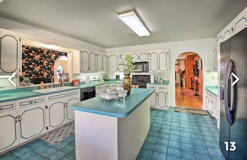 Hot Springs House | Historical Hot springs Home w Pool-1/2 mile to Oaklawn!