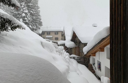 Schmitten Ski Chalet | Historical Tgesa Ferrera