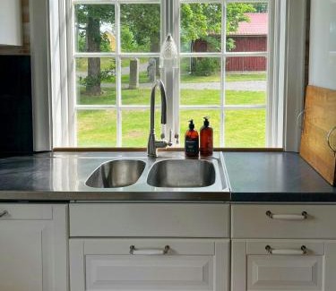 Hult House | Historisk Bryggeri I Hjertet Af Småland