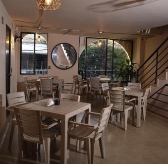 Villa Nueva Hotel | History Center Hotel