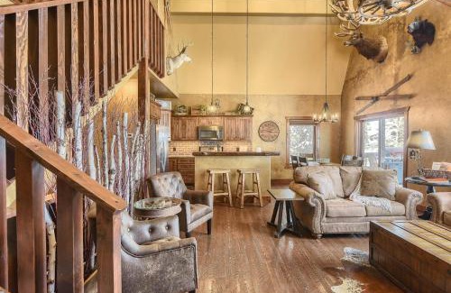Deadwood House | Hitch`n Post - Pool Access!