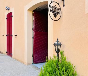 Menotey Apartment | HitTheRoad Fontaine Bourguerins