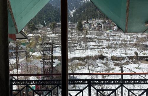 Manali Hotel | HN cottages Manali