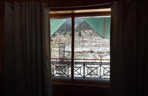 Manali Hotel | HN cottages Manali