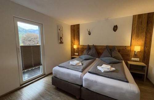 Bruck an der Grossglocknerstrasse House | Holiday Home Machreich by Interhome