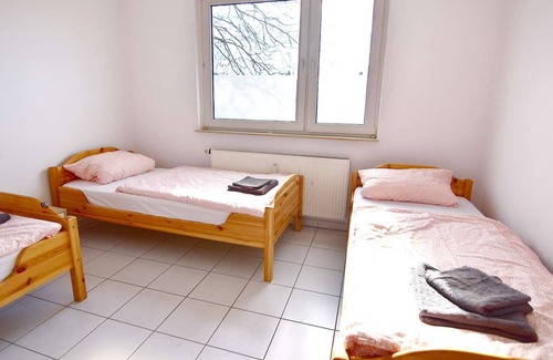 Gremberghoven Apartment | HÖ01 large apartment with dryer and washing machine