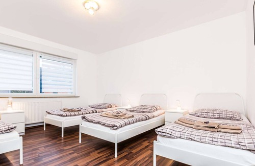 Stammheim Apartment | HÖ01 large apartment with dryer and washing machine