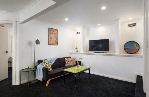 West Hobart House | Hobart Retreat with City and Water View