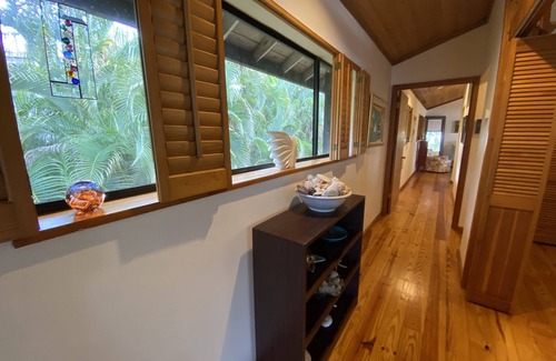 Hobe Sound House | Hobe Sound Waterfront Gem ~ Private Dock and Boat Launch ~ 3 min to the beach!