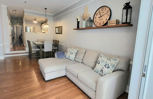 Hoboken Condo | Hoboken Brownstone Condo-1st Fl, 2 Bedrms w/Private Backyard Close to NYC trains