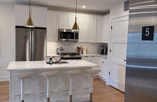 Hoboken Apartment | Hoboken Loft Hideaway - walk to PATH