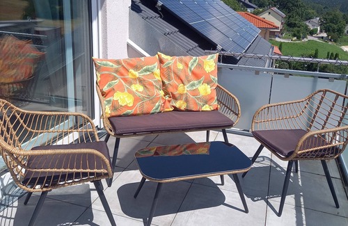Ihrlerstein Apartment | Hochwertige, Seniorengerechte Ferienwohnung mit 2 Schlafzimmern und Großer Terrasse