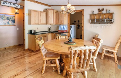 South Bloomingville Cabin | Hocking Hills Getaway w/Hot Tub, Fireplace & 20 Private Acres. Pet-Friendly!