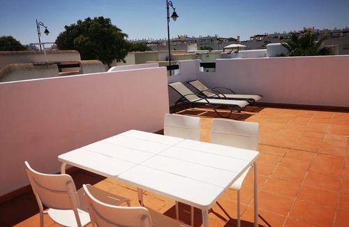 Alhama de Murcia House | Hola, no reserve para 2025, ya no uso VRBO y no puedo cancelar mi cuenta.