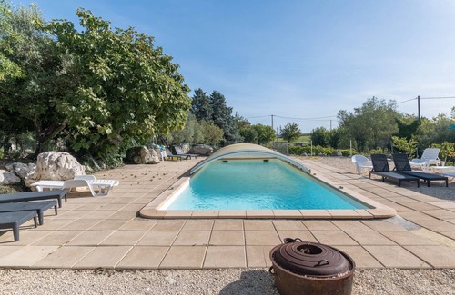 Saint-Sauveur-de-Cruzieres House | Holiday Home 'Gîte 1 - La Tour' with Lake View and Wi-Fi
