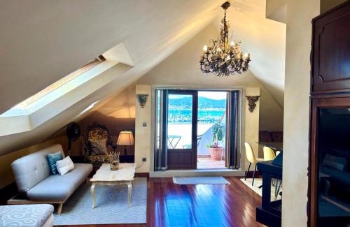 Baiona Old Town Apartment | Holibai, Lembrare, Ático a unos pasitos de la playa, Baiona