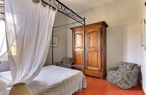 Entraigues-sur-la-Sorgue Other | Holiday home with airconditioning, heated pool, peaceful countryside setting
