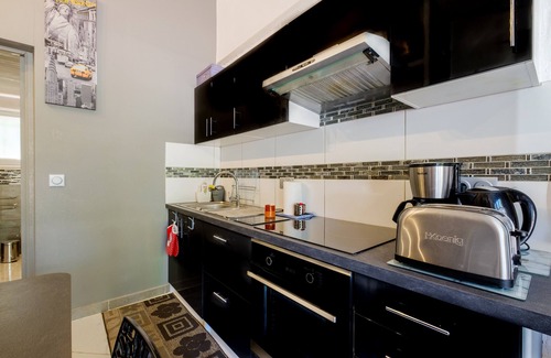 Saint-Cezaire-sur-Siagne Apartment | Holiday Apartment "Lou Paradou" with Shared Pool, Private Terrace & Wi-Fi