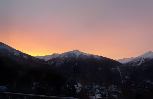 Saint-Martin-de-la-Porte House | Holiday Home 'Gite Du Barnabas Relais' with Mountain View, Private Terrace and Wi-Fi