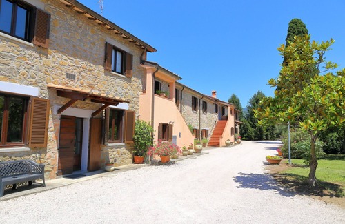 Passignano sul Trasimeno Apartment | Holiday apartment in farmhouse - Ulivo - Residenze San Martino