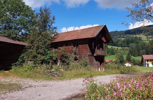 Immenstadt im Allgaeu Apartment | Holiday apartment with balcony to the south