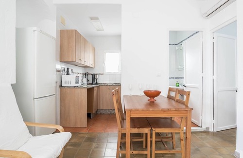 San Ambrosio House | Holiday Apartment "Casa La Costanilla D" with Roof Terrace and Air Conditioning