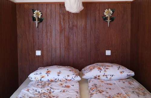 La Roquette-sur-Siagne Apartment | Holiday apartment in an olive grove, idyllic location with pool, near Cannes