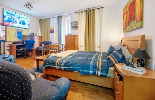 Vila Franca do Campo Apartment | Holiday Apartment "Casa Sao Pedro 3" with 2 Balconies, Shared Terrace & Wi-Fi