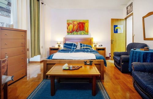 Vila Franca do Campo Apartment | Holiday Apartment "Casa Sao Pedro 3" with 2 Balconies, Shared Terrace & Wi-Fi