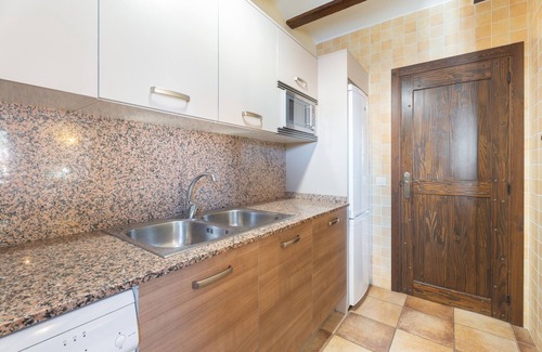 Alcala de la Selva Apartment | Holiday Apartment "Casa El Cojo 2C" with Mountain View, Balcony & Wi-Fi