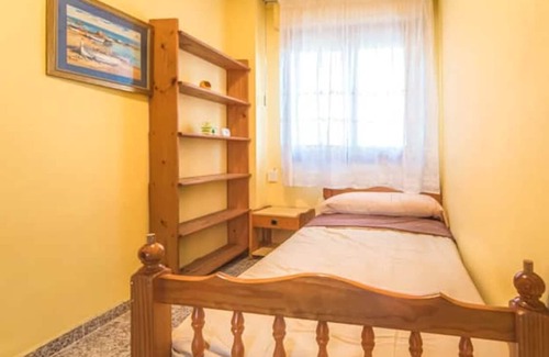 El Grau de Moncofa Apartment | Holiday Apartment 'Moncofa Beach' near Beach with Balcony and Wi-Fi