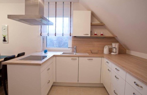 Stubenberg House | Holiday Apartment in Stubenberg with Private Parking