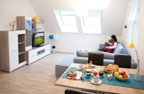 Stubenberg House | Holiday Apartment in Stubenberg with Private Parking