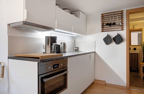 Ribnitz-Damgarten Apartment | Holiday Apartment Lütte Veer, incl. 2 E-Bikes and Wi-Fi