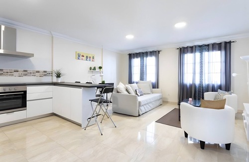 El Guincho Apartment | Holiday Apartment 'Rolycar 103' with Wi-Fi