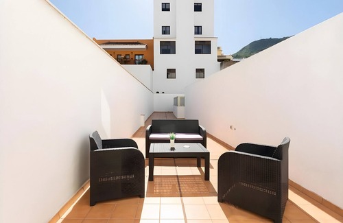 El Guincho Apartment | Holiday Apartment 'Rolycar 104' with Private Terrace and Wi-Fi