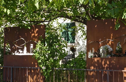 Lahr Apartment | Holiday Apartment 'Alte Schmiede' with Covered Patio, Garden and Wi-Fi