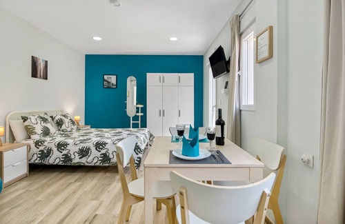Campoamor Apartment | Holiday Apartment "Umihouse 23" with A/C & Wi-Fi