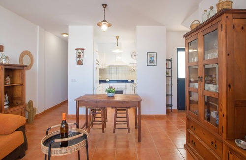 Caleta de Famara Apartment | Holiday apartment Caleta de Famara for 1 - 2 persons with 1 bedroom - Row house