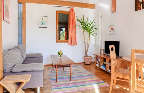 Chieming Apartment | Holiday Apartment "Oestreich" close to Chiemsee Lake with Wi-Fi & Terrace