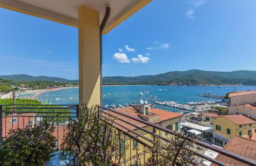 Marina di Campo Apartment | Holiday Apartment "Bellavista" with Sea View, Balcony and Air Conditioning
