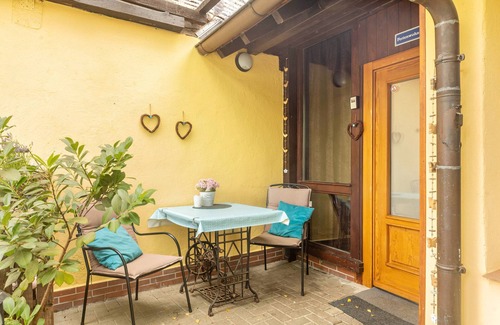 Vollmarshausen Apartment | Holiday Apartment '1 Room' with Private Terrace and Wi-Fi