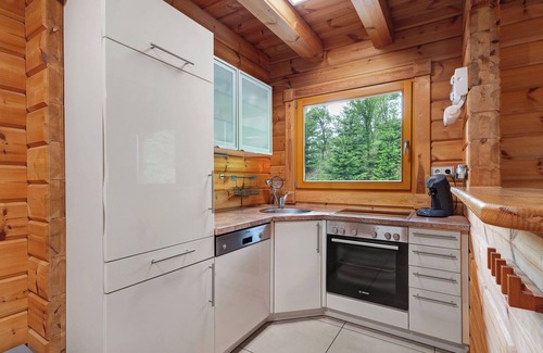 Gengenbach Apartment | Holiday Apartment '3 - Panoramic View' with Shared Terrace, Shared Garden and Wi-Fi