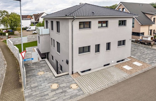 Ringsheim Apartment | Holiday Apartment "Casa Di Michelle" with Private Terrace & Wi-Fi