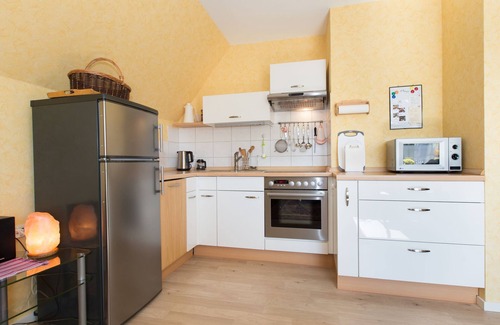 Moehnesee Apartment | Holiday Apartment 'Casa Felicitas, 51 sqm' with Lake View, Private Garden and Wi-Fi